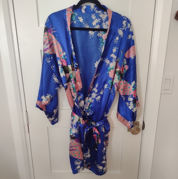 Satin Robe - Picture 4 of 4
